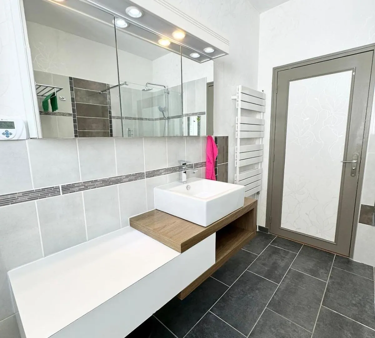 Grand Appartement Cosy - Terrasse - 50M De L'Ocean Ploemeur